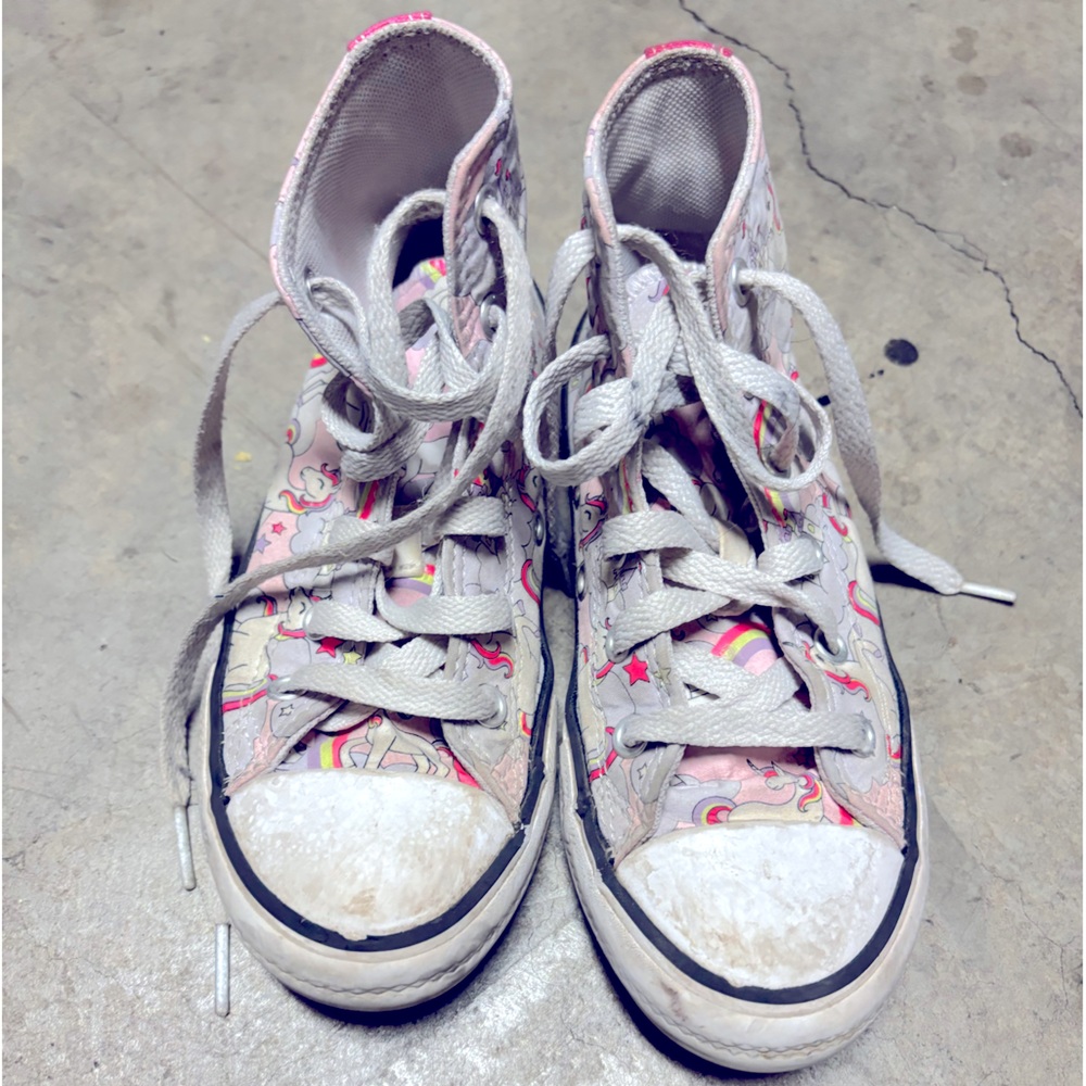 Girls converse high top